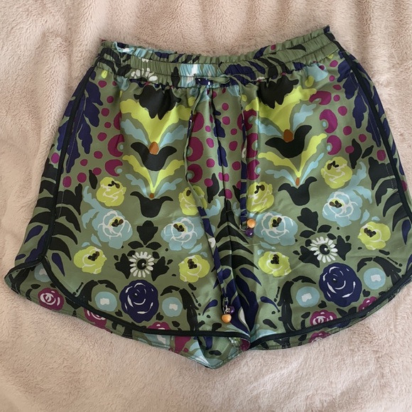 Zara satin floral shorts - Picture 5 of 9